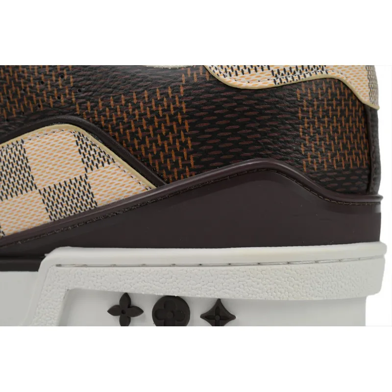 Louis Vuitton Trainer Lattice