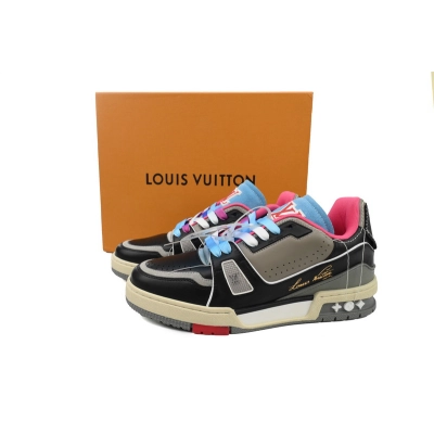 Louis Vuitton Trainer Pink (Show) 02