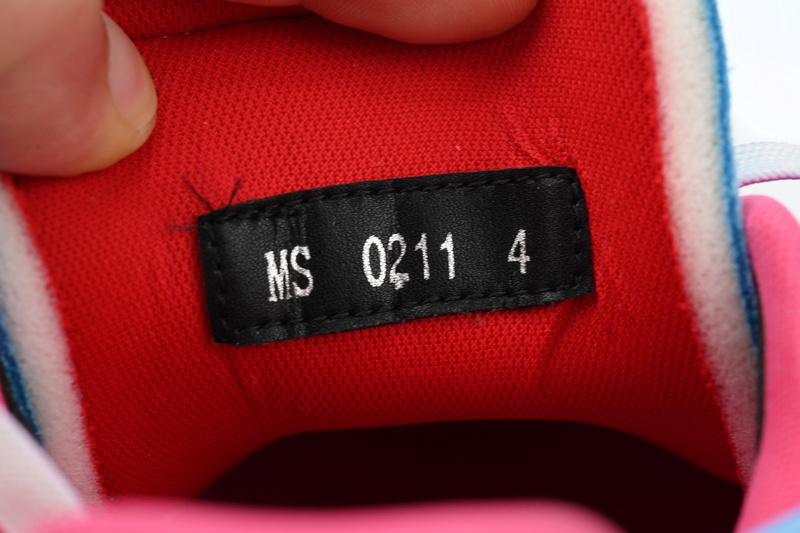 Louis Vuitton Trainer Pink (Show)