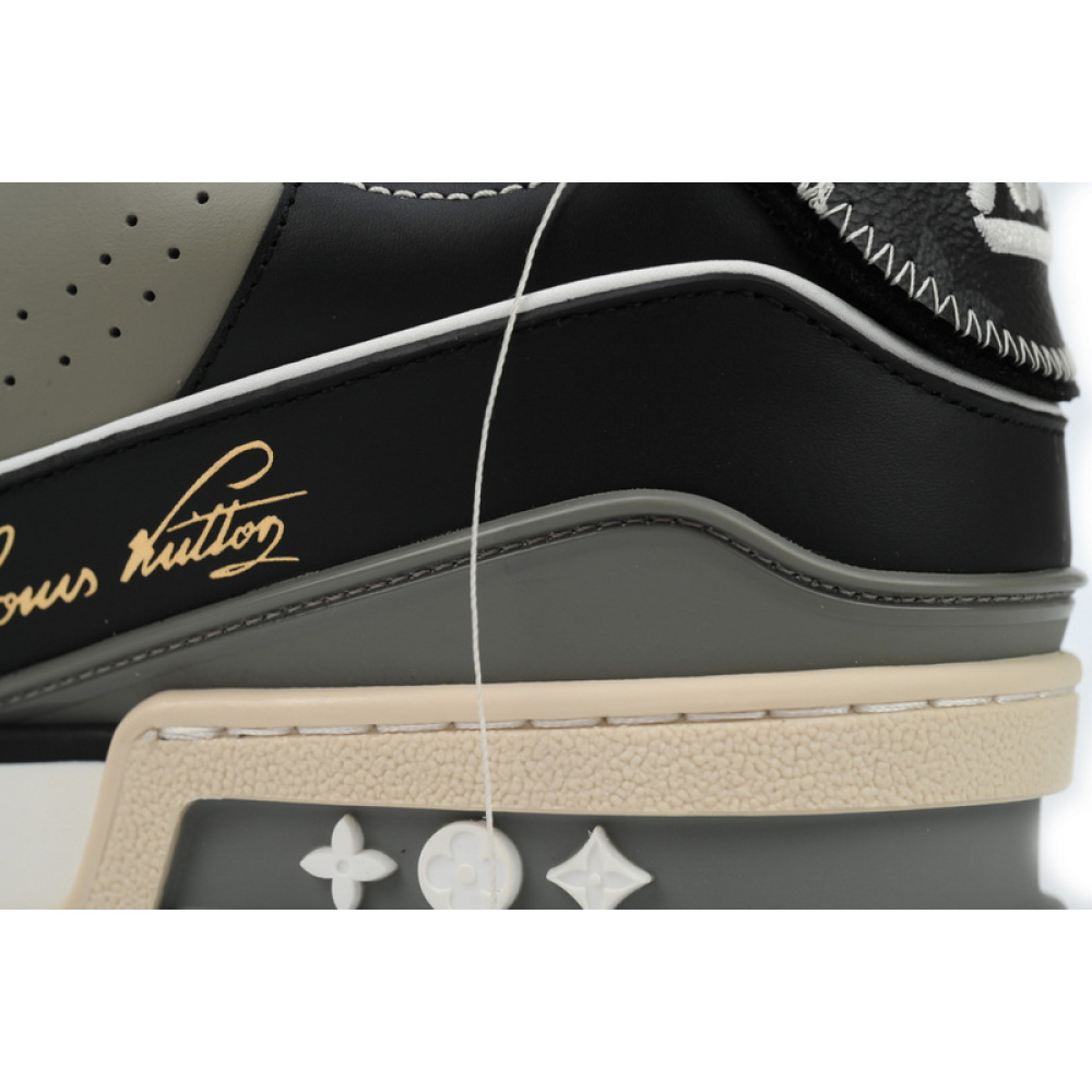 Louis Vuitton Trainer Red (Show)