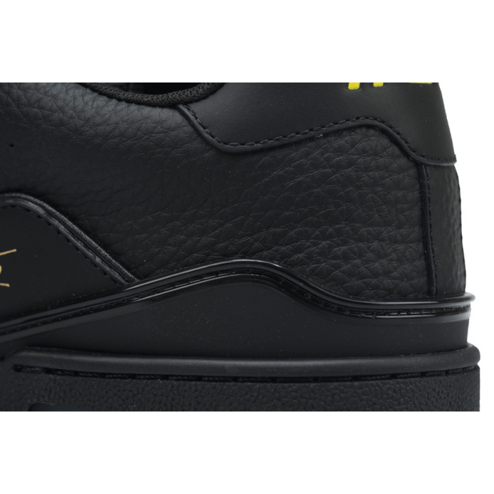 Louis Vuitton Trainer Black 
