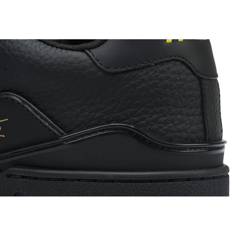 Louis Vuitton Trainer Black 