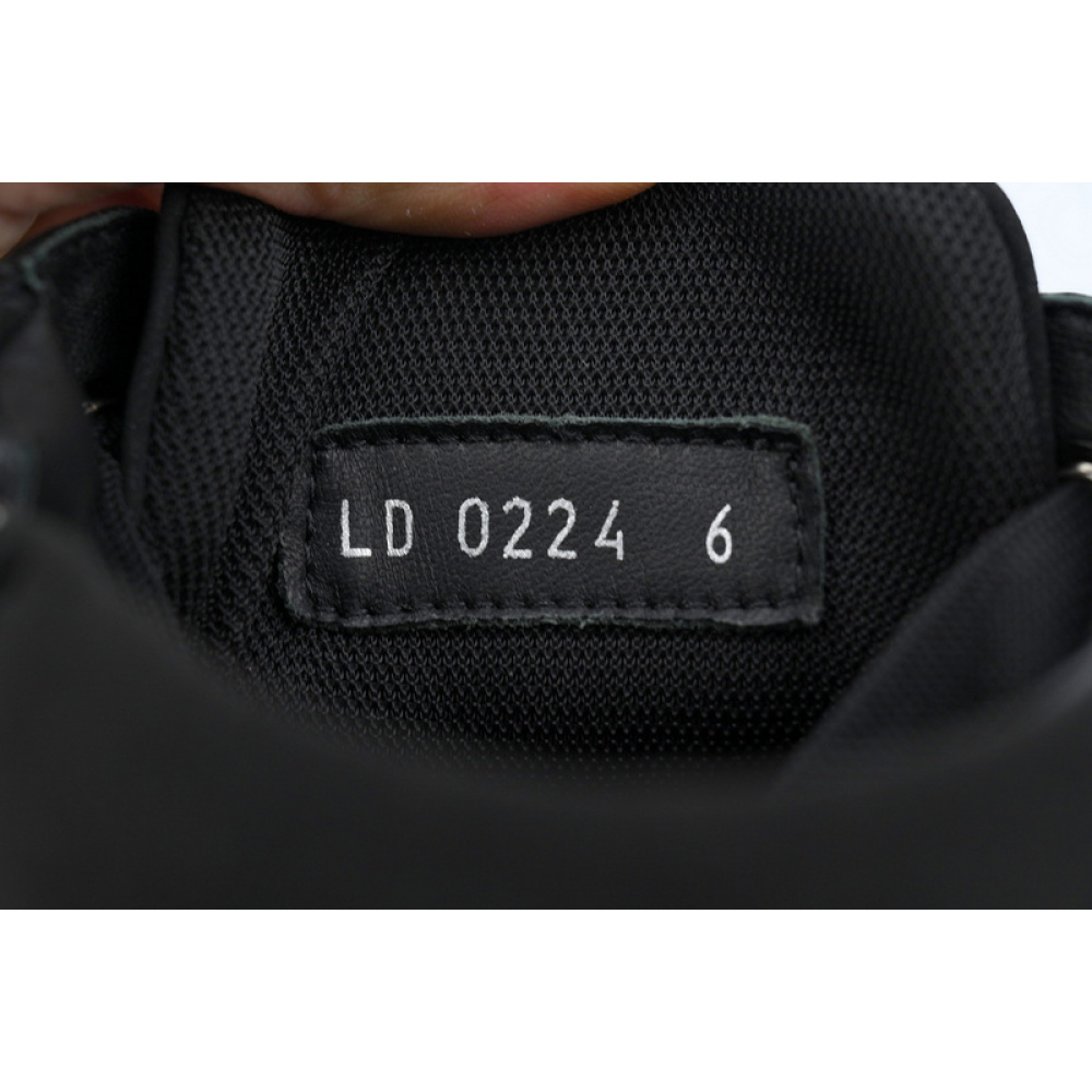 LOUIS VUITTON Martin boots Black