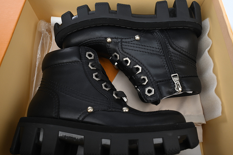 LOUIS VUITTON Martin boots Black leather