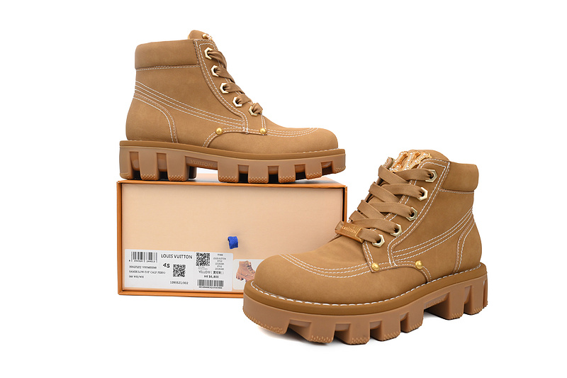 LOUIS VUITTON Martin boots Brown