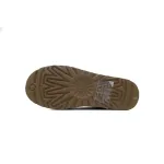 UGG Brown Mid 001