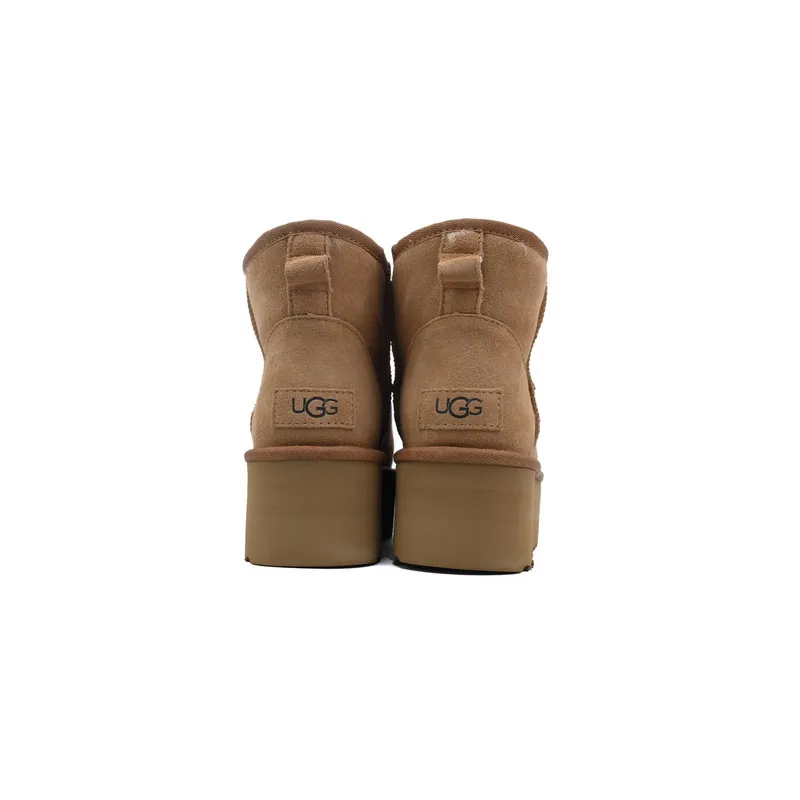 UGG Brown Mid 001
