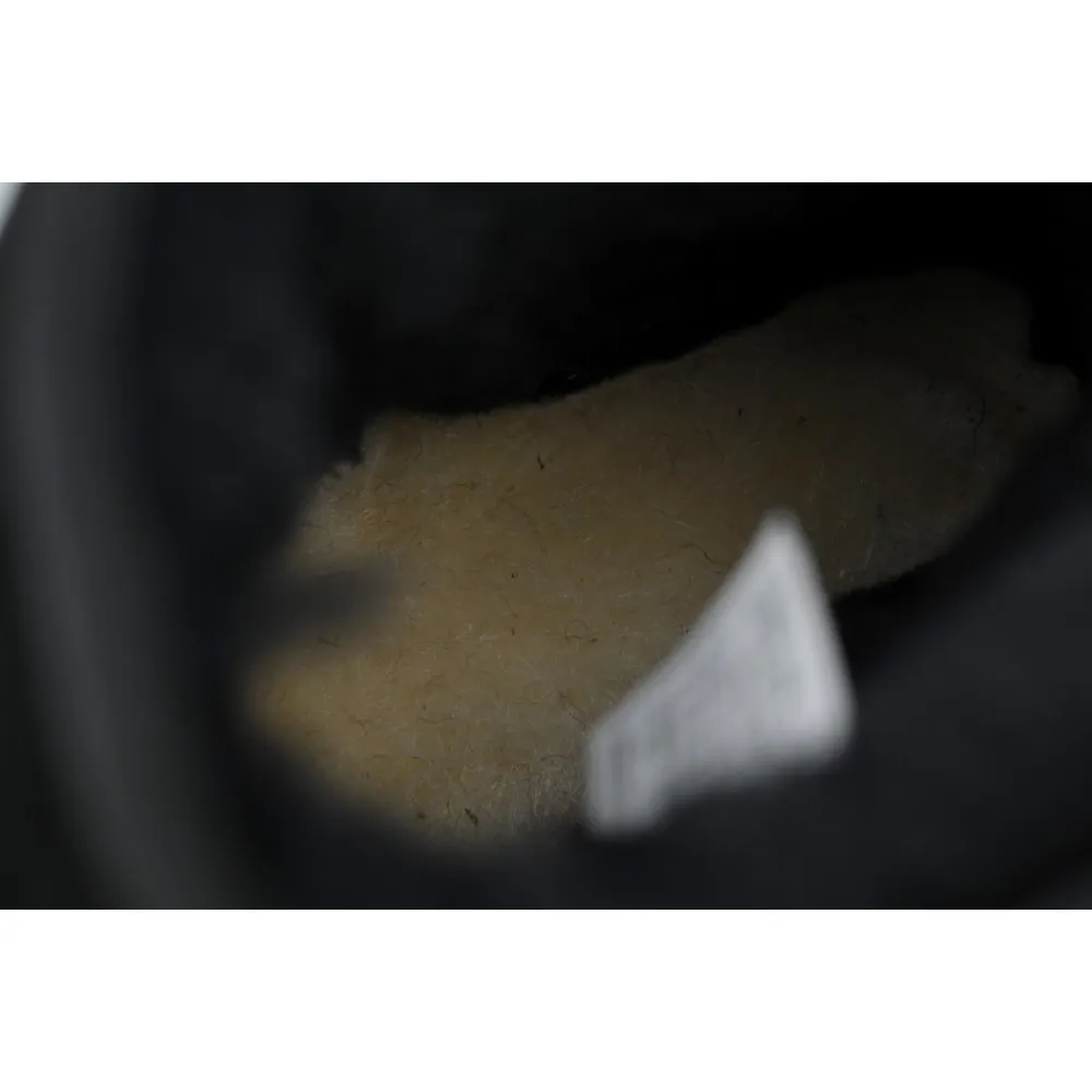 UGG Mid Black