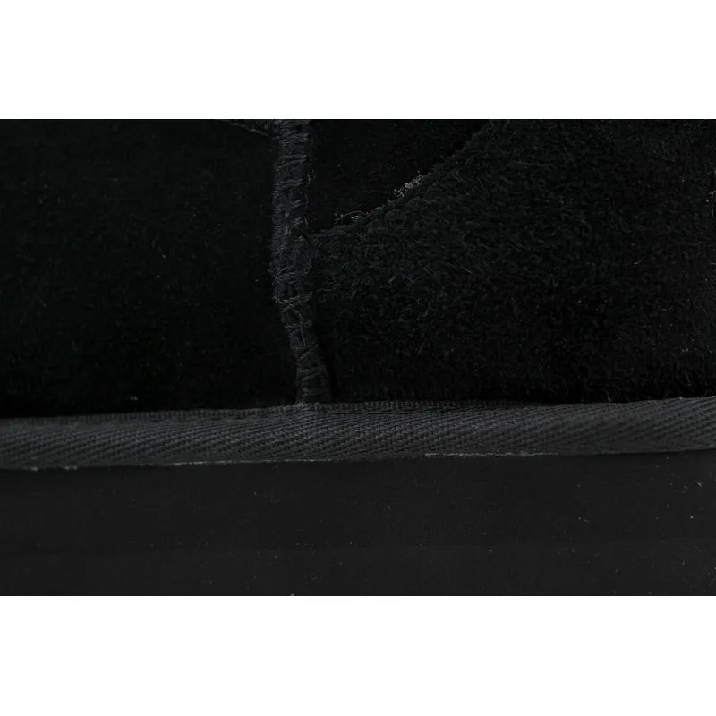 UGG Mid Black