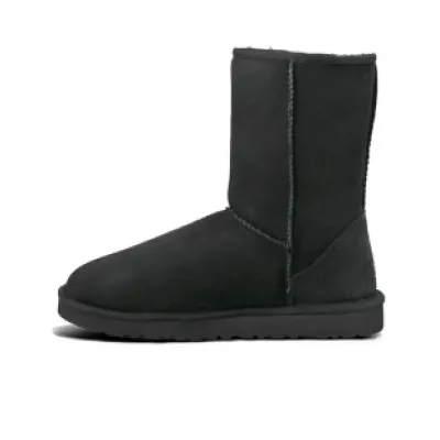 UGG Classic Short Black 01