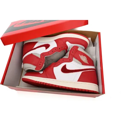Q3 Air Jordan 1 High OG WMNS “Chenille” 02