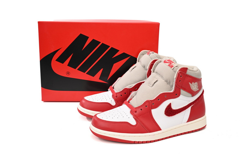 Q3 Air Jordan 1 High OG WMNS “Chenille”