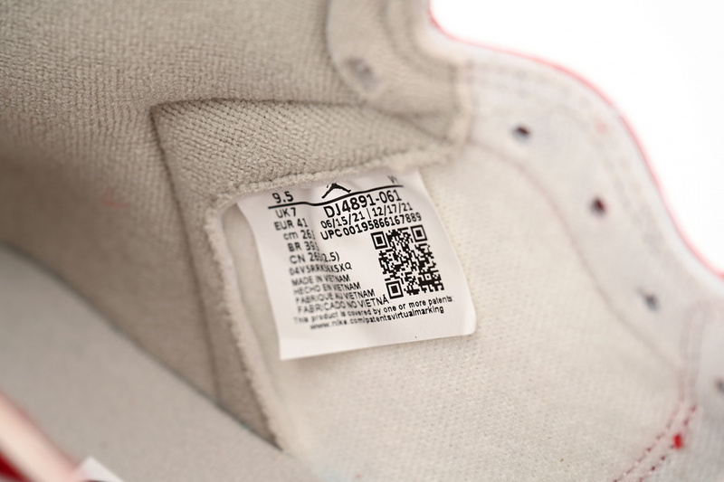 Q3 Air Jordan 1 High OG WMNS “Chenille”