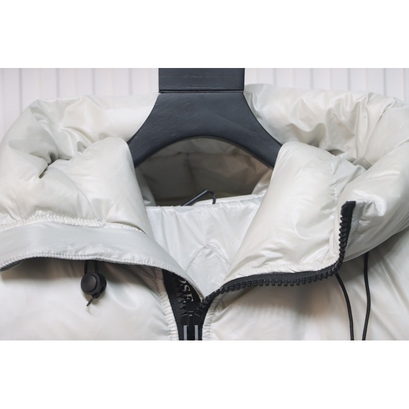  Canada Goose white