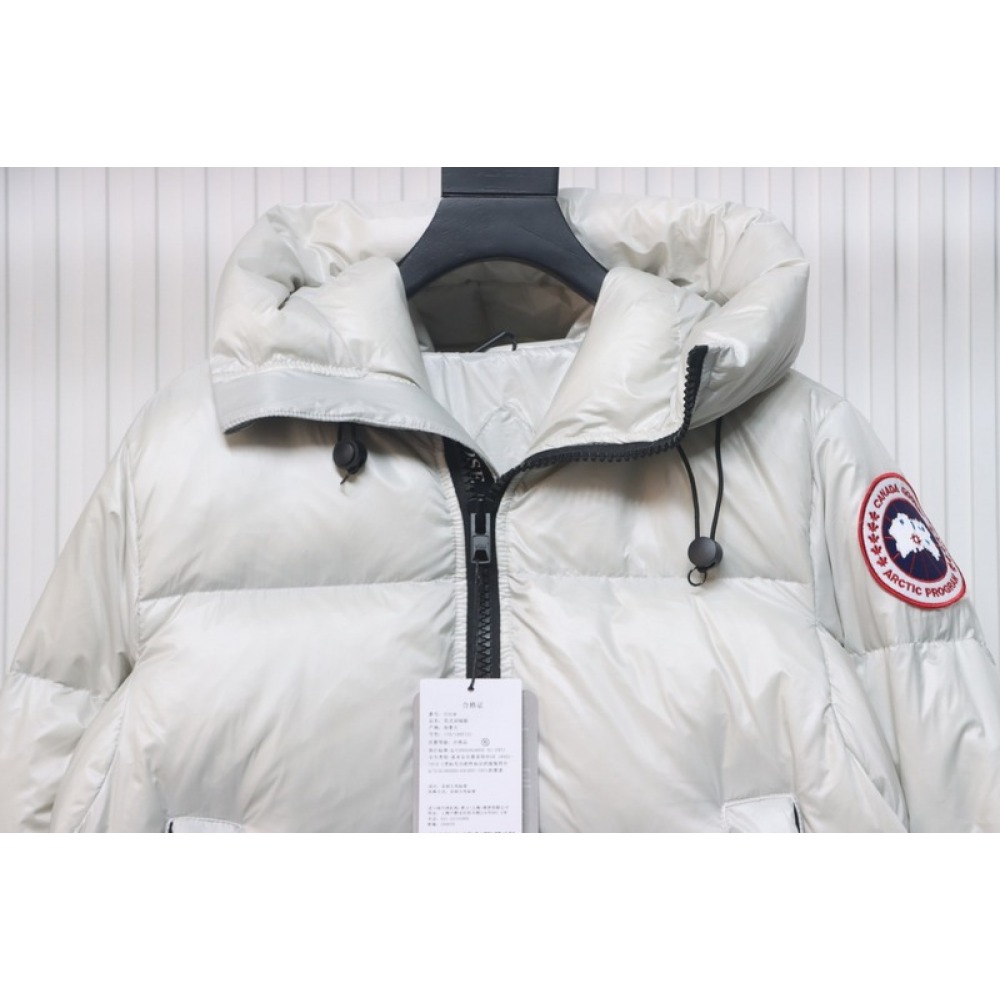  Canada Goose white