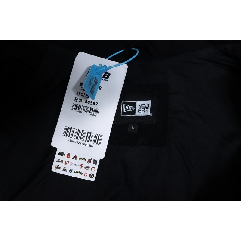 New Era x MLB SS23 New York Yankees Jacket Black