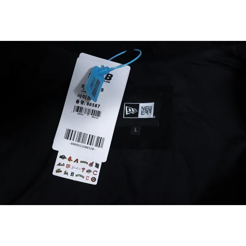 New Era x MLB SS23 New York Yankees Jacket Black