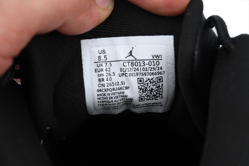 DJ Air Jordan 12 Retro 'Black and wolf Grey'