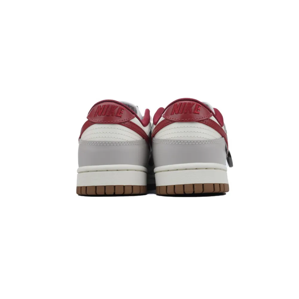 Nike Dunk Low Red