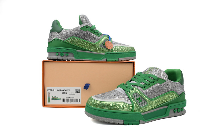 Louis Vuitton Trainer green gray diamond