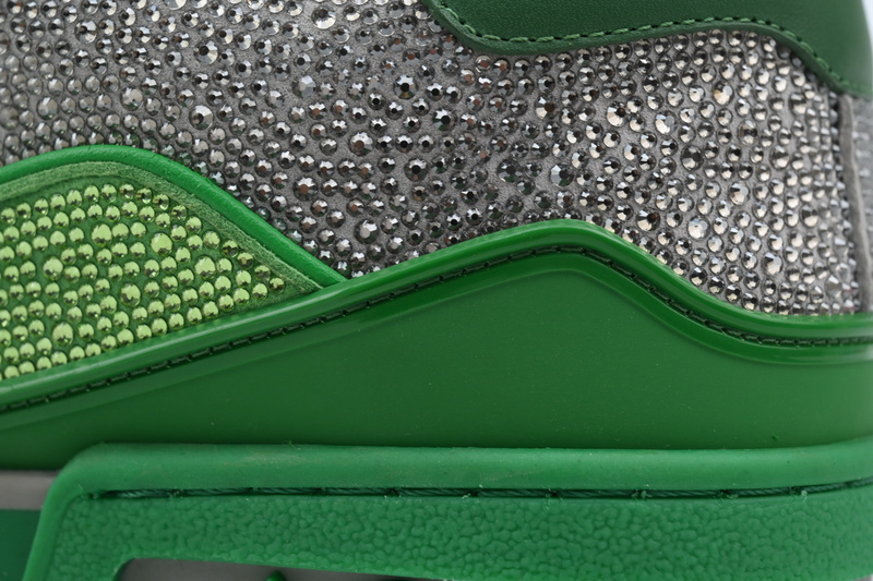 Louis Vuitton Trainer green gray diamond