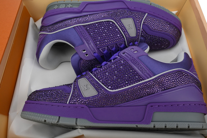Louis Vuitton Trainer purple diamond