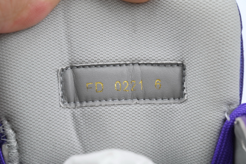 Louis Vuitton Trainer purple diamond