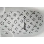 Louis Vuitton Trainer white gray diamond