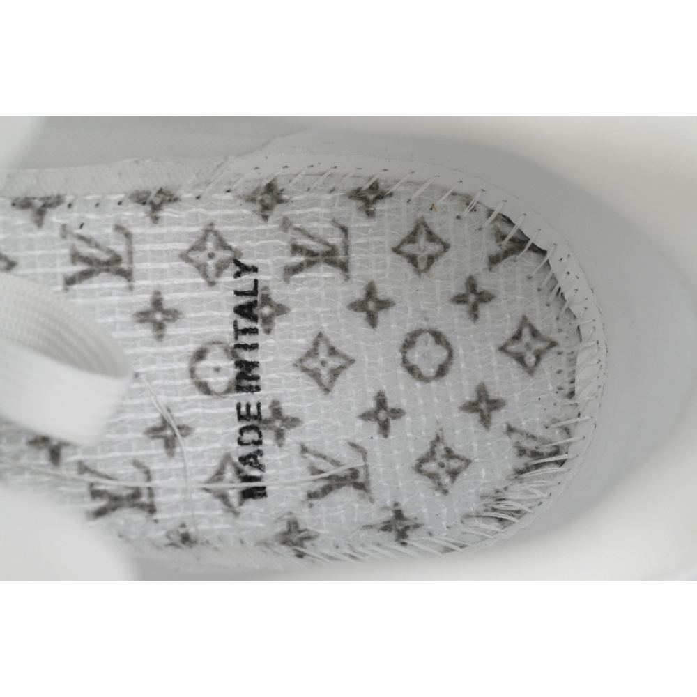 Louis Vuitton Trainer white black diamond
