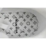 Louis Vuitton Trainer white black diamond