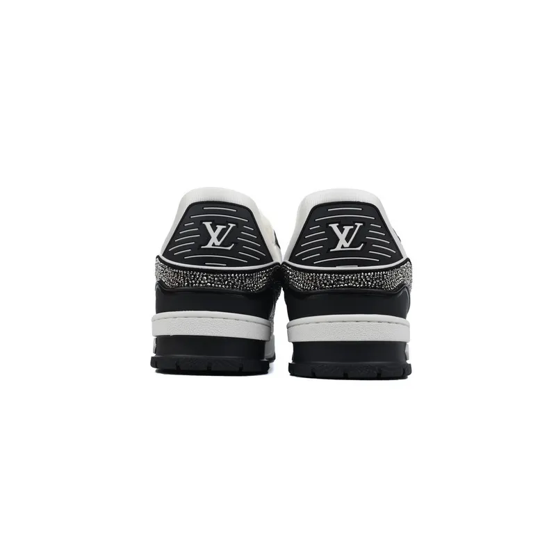 Louis Vuitton Trainer white black diamond