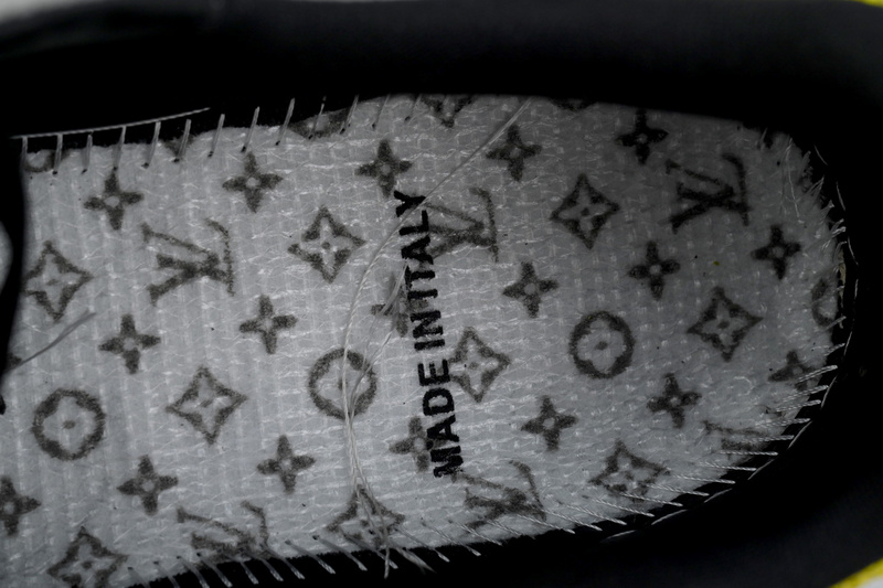 Louis Vuitton Trainer Black and yellow diamond