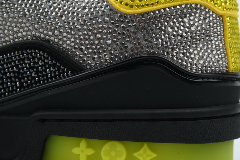 Louis Vuitton Trainer Black and yellow diamond
