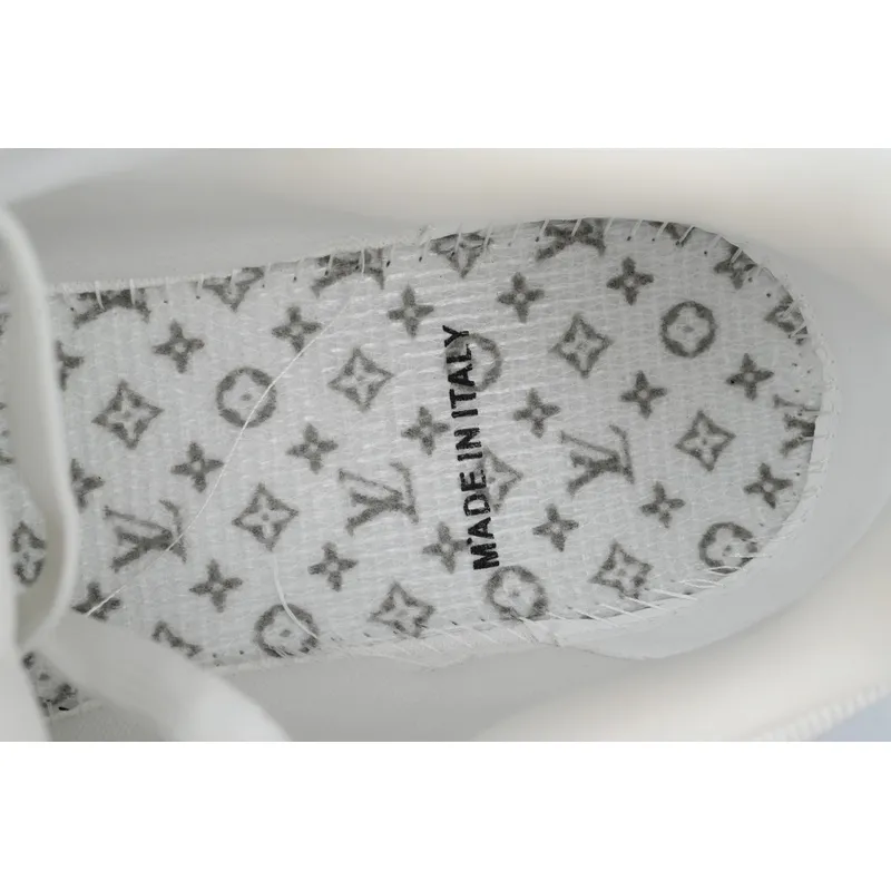 Louis Vuitton Trainer Blue white diamond