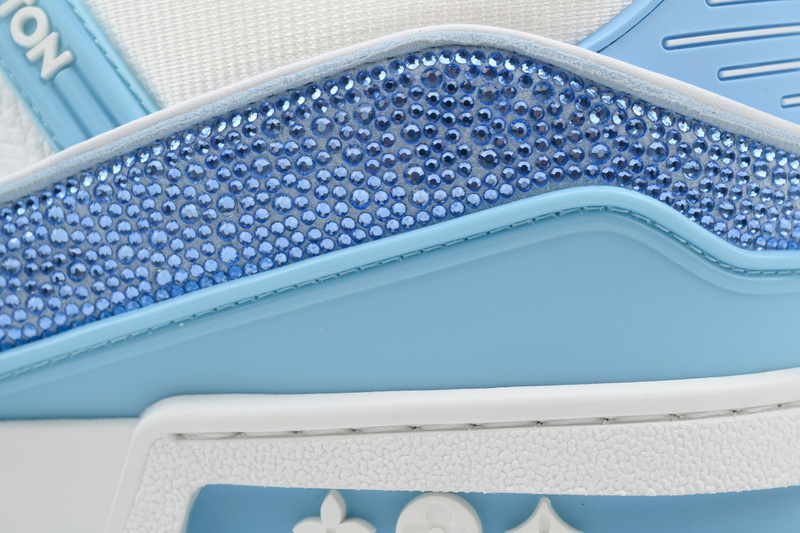 Louis Vuitton Trainer Blue white diamond