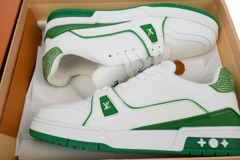 Louis Vuitton Trainer White Green Tail diamond