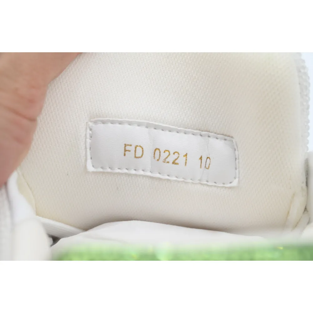 Louis Vuitton Trainer White Green Tail diamond