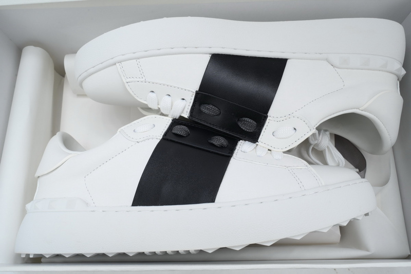 Valentino Rockstud White Black