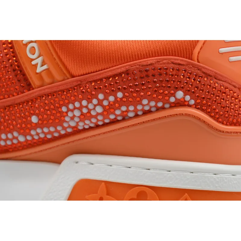 LOUIS VUITTON Trainer White orange diamond face