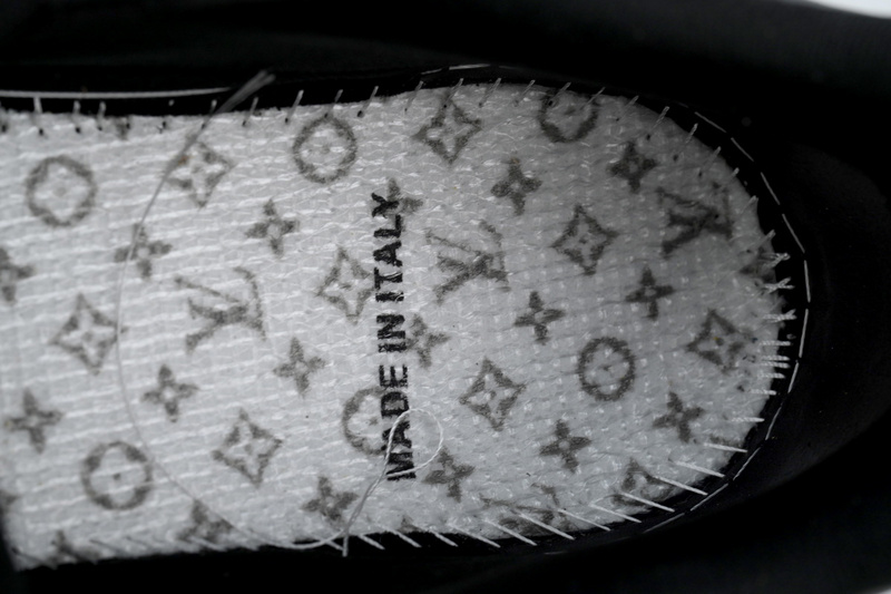 Louis Vuitton Trainer Starry Sky Diamond