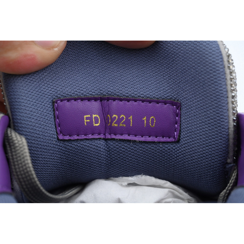 Louis Vuitton Trainer Gray Purple Diamond