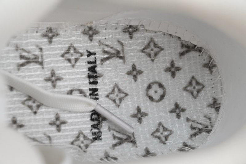 Louis Vuitton Trainer Orange Whitel diamond