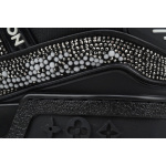 LOUIS VUITTON Trainer All black diamond face