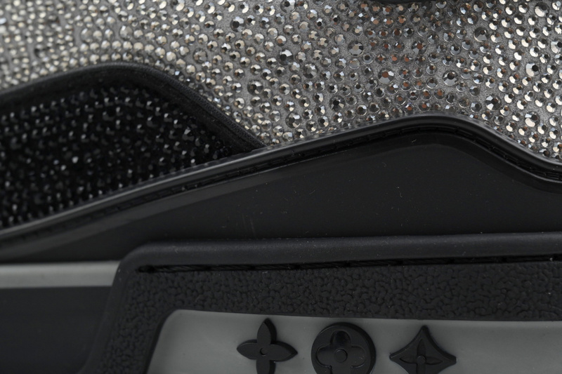 Louis Vuitton Trainer Black Silver Diamond