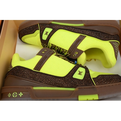 Louis Vuitton Trainer Brown Green Diamond 02
