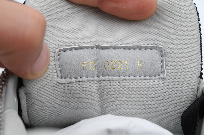 Louis Vuitton Trainer Gray Black Diamond