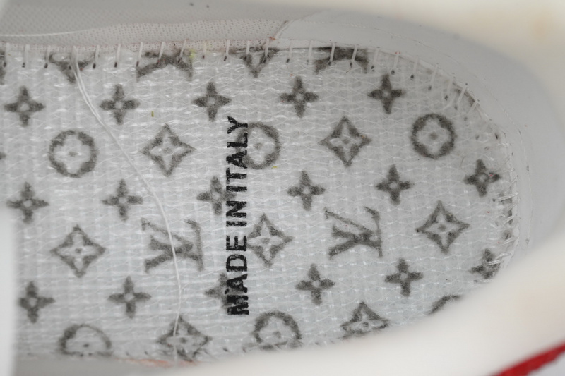 Louis Vuitton Trainer Red tail diamond