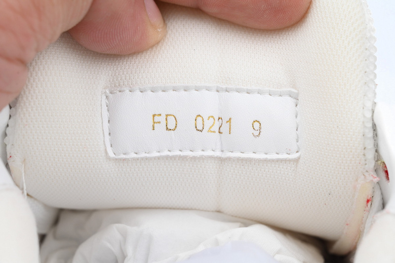 Louis Vuitton Trainer Red tail diamond