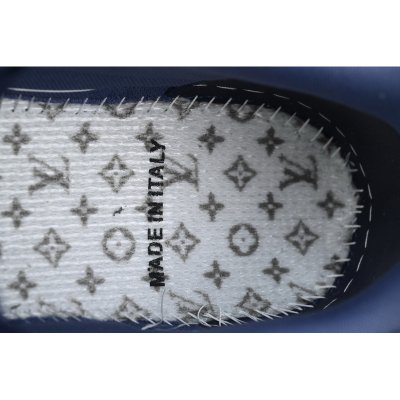 Louis Vuitton Trainer White Blue Diamond