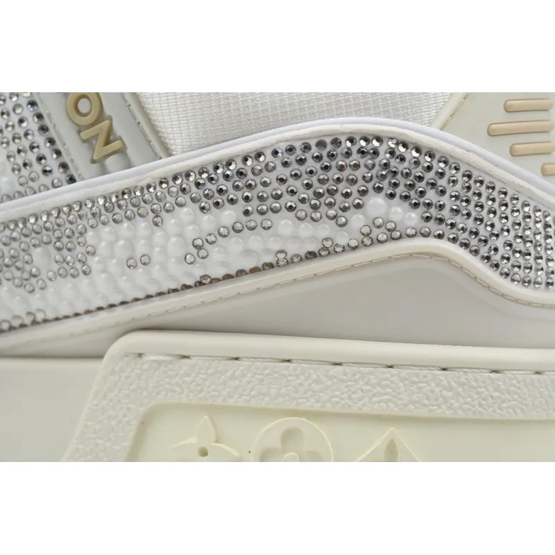 LOUIS VUITTON Trainer White Khaki Diamond Face